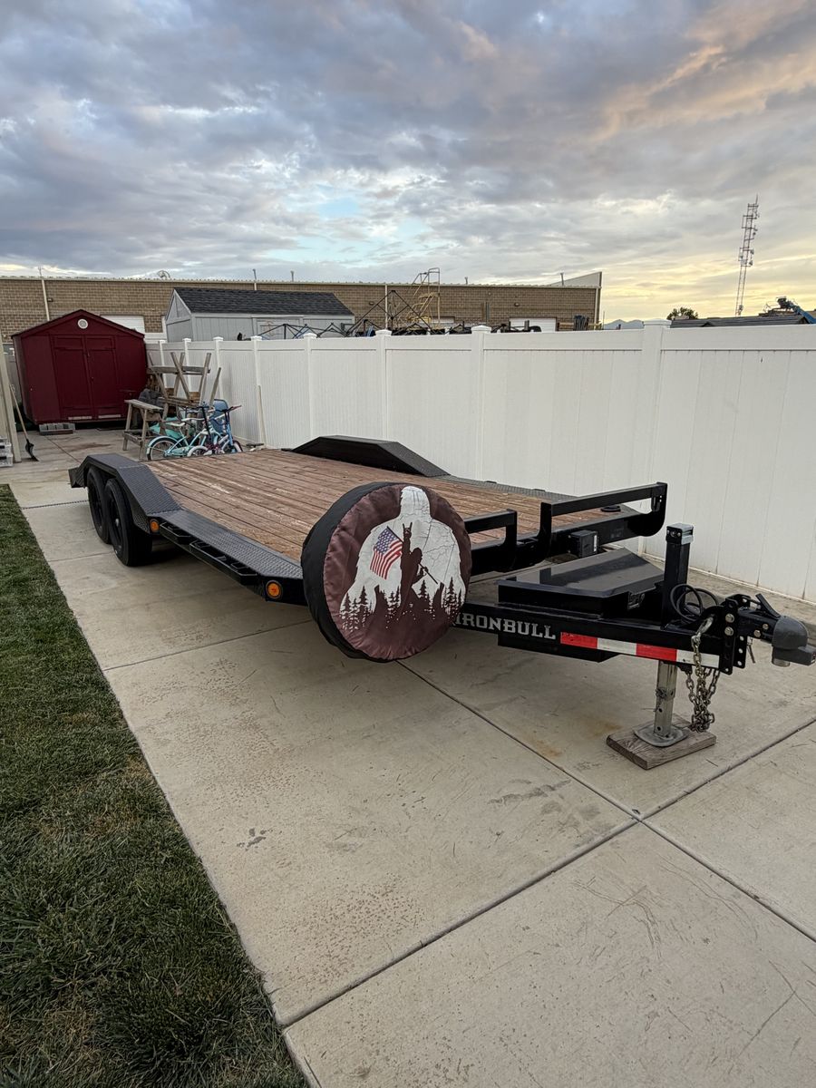 2022 Iron Bull ETB equipment/car hauler Trailer