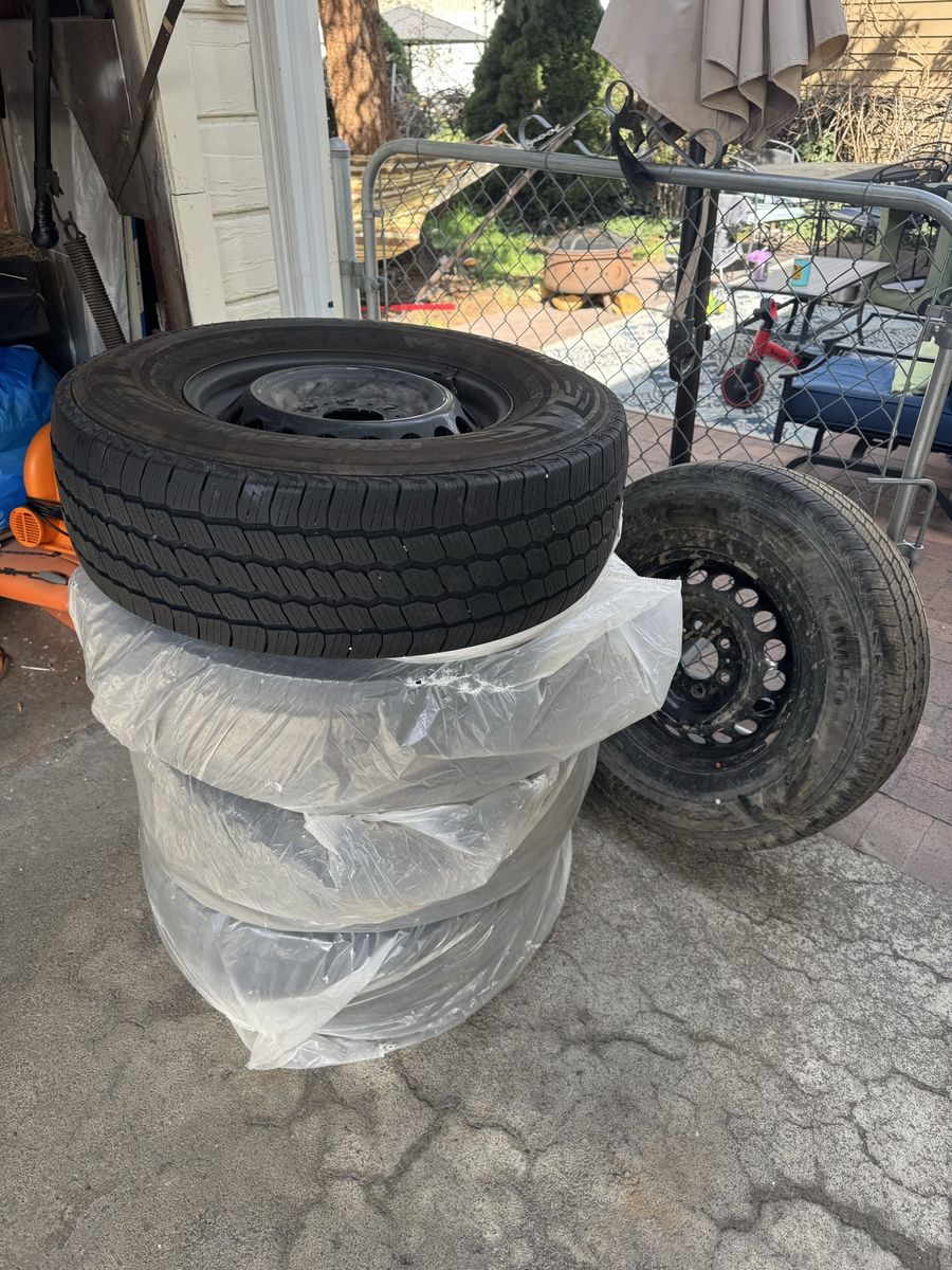 Kumho Crugen HT51 LT245/75 R16