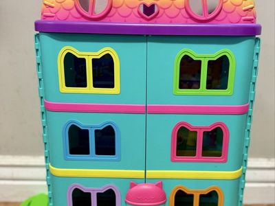 Gabby’s dollhouse