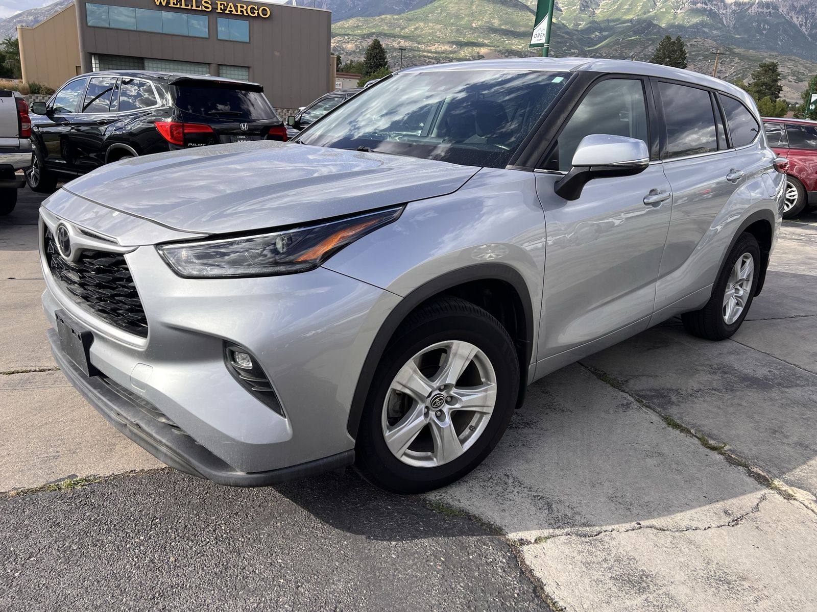 2021 Toyota Highlander LE