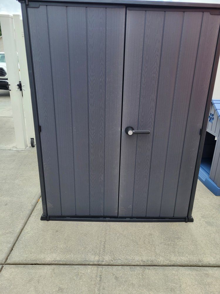Keter Outdoor 50cu.ft Vertical Resin Storage Shed* Qty-1