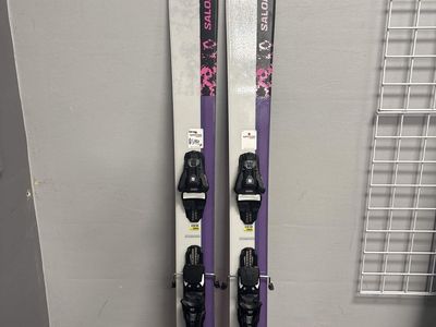 New 2026 Salomon QST X Skis w/ Salomon NR Strive 13 GW Demo Binding - 184cm