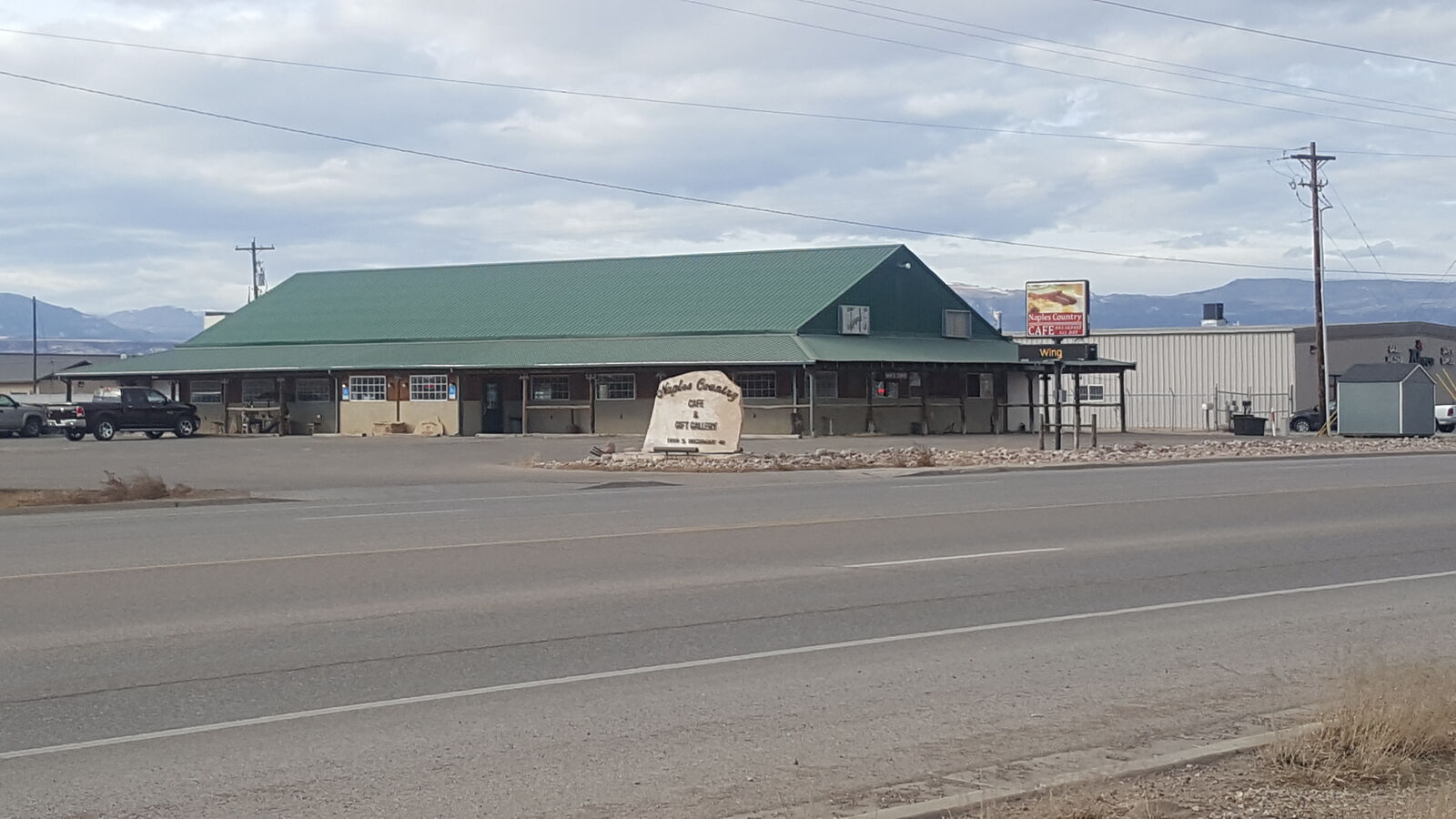 Naples / Vernal 3.1 acres with building Hwy 40 frontage