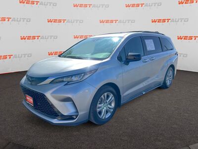 2021 Toyota Sienna XSE 7-Passenger