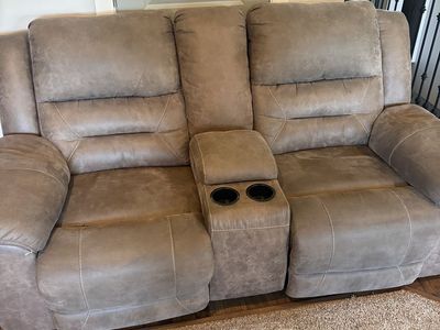 Free reclining couches