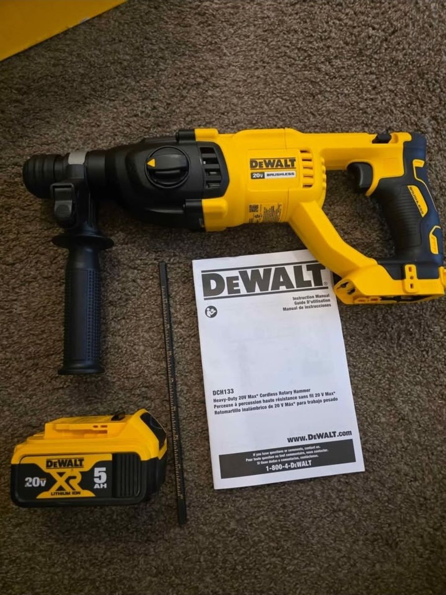 New DEWALT 20V MAX XR 1 Inch SDS Plus Cordless Rotary Hammer Drill Kit with 5.0Ah Battery