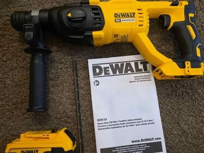 New DEWALT 20V MAX XR 1 Inch SDS Plus Cordless Rotary Hammer Drill Kit with 5.0Ah Battery