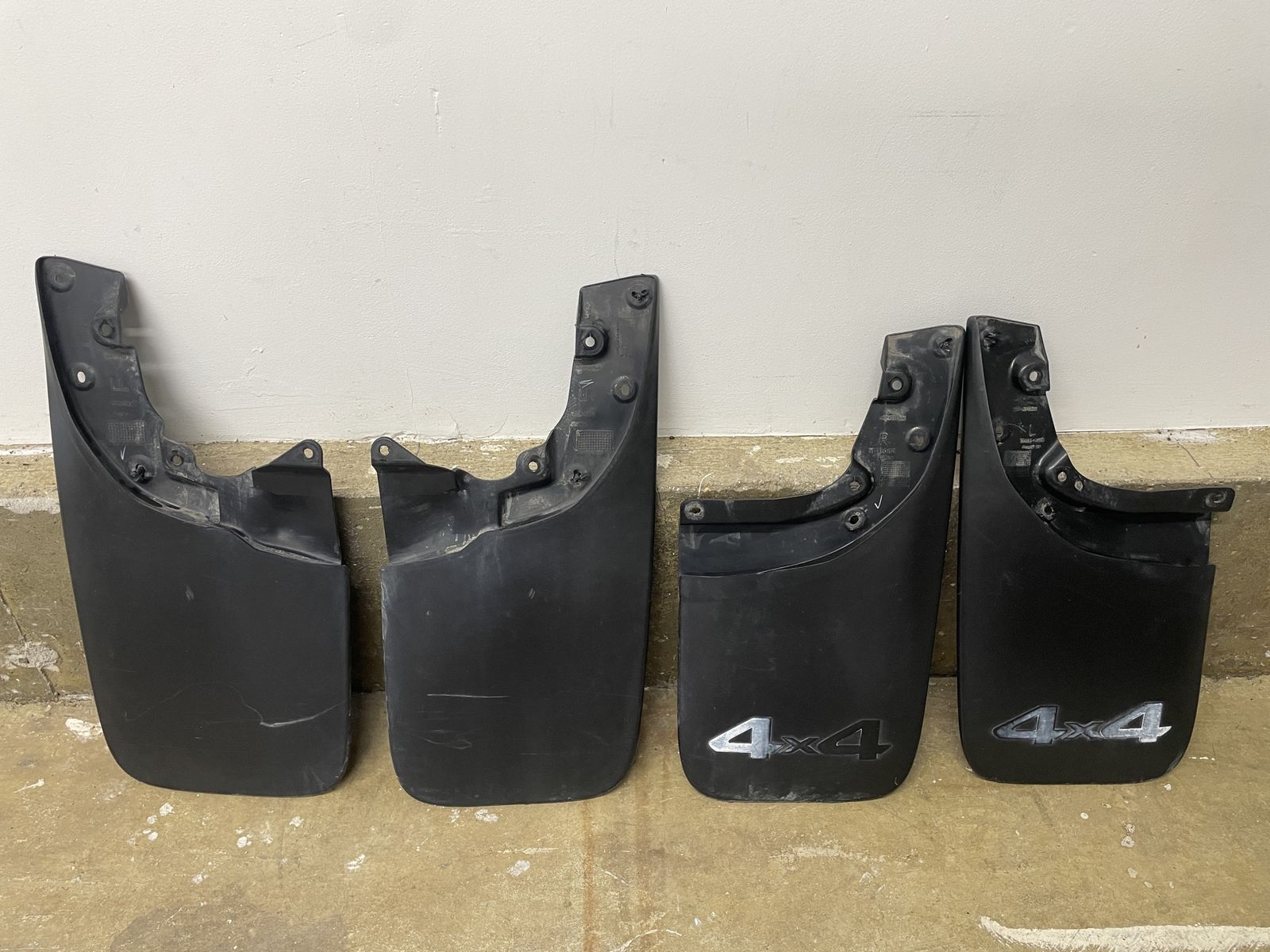 Set of 4 OEM Truck Mud Flaps Splash Guards 2005-2015 toyota tacoma