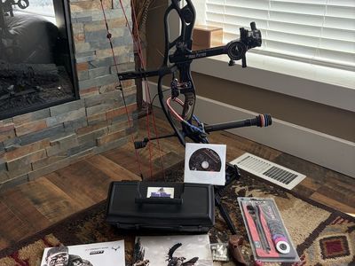 Hoyt Carbon Defiant Series Compound Bow with Spot Hogg Sight, Rest, and Accessories