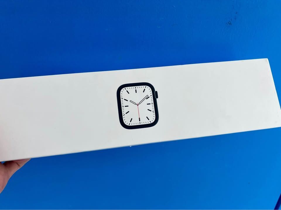 Brand new Apple Watch Series 7, 45MM - GPS