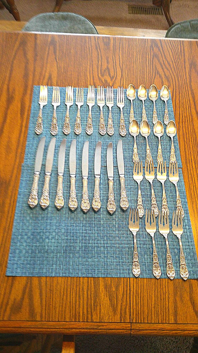 Vintage Richelieu by International Sterling Silver 32 pieces