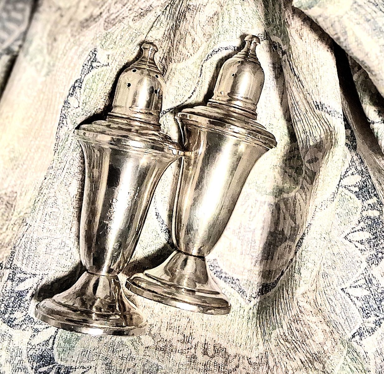 Antique silver salt and pepper shakers, #silver, #antique, #vintage,