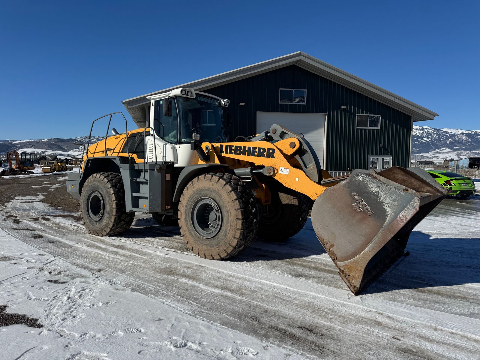 2016 LIEBHERR L566 WHEEL LOADER 5.5 YD