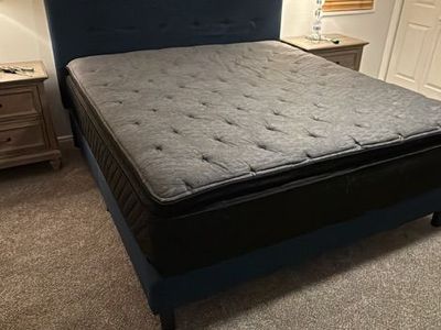 Kingsize Bed And Matress