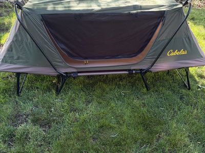Cabela's Double Deluxe Tent Cot