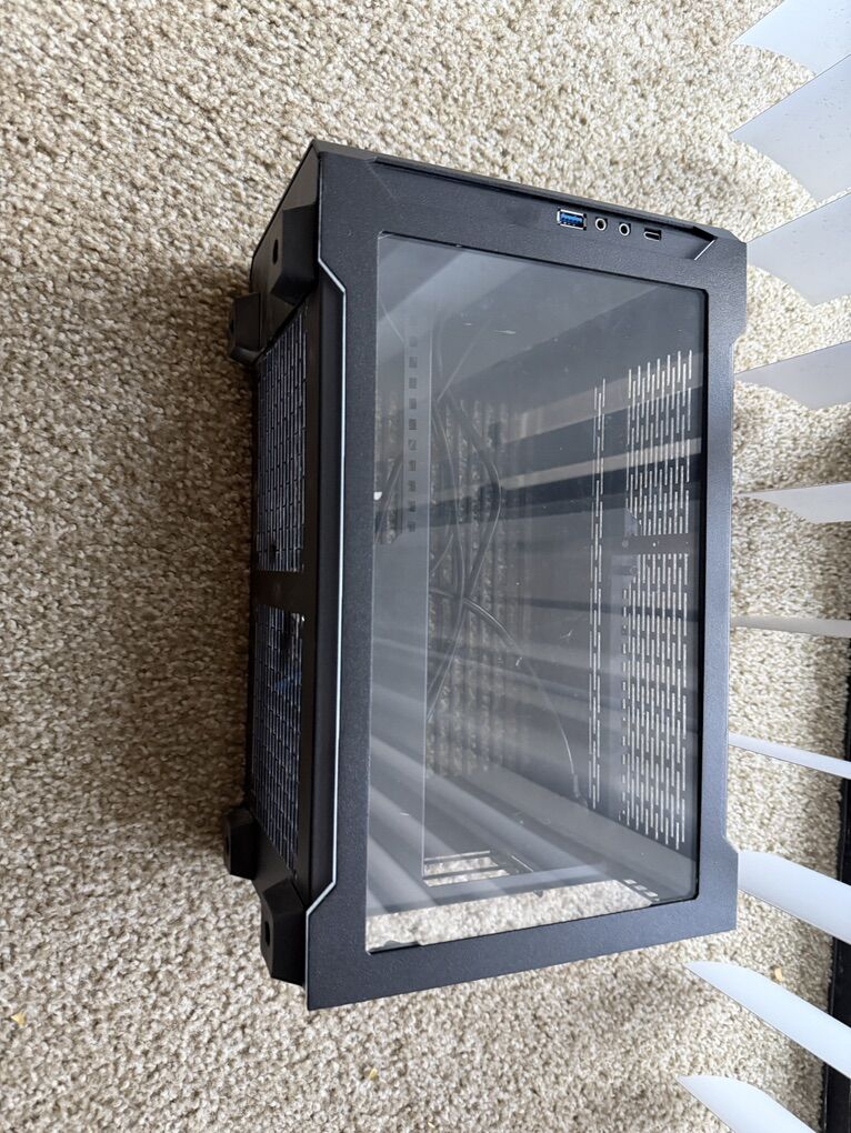 Sliger SM560 PC Case