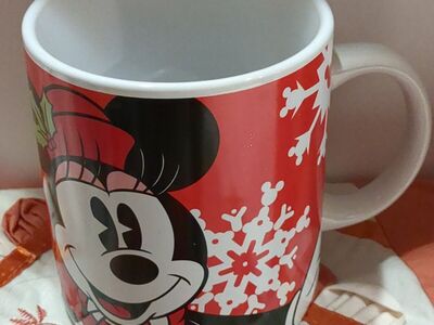 Disney Minnie mouse large Christmas mug