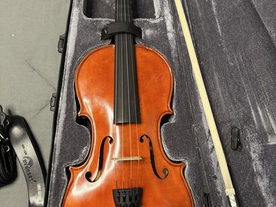 Full size 4/4 Violin