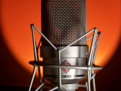 Neumann TLM 49