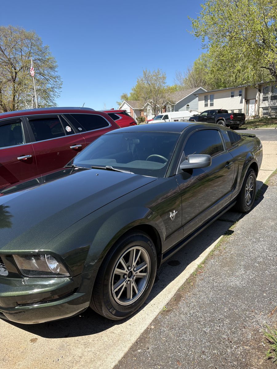 2009 Ford Mustang V6 Premium