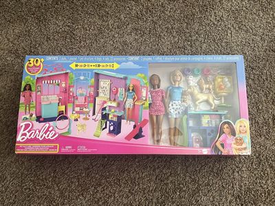 NEW: Barbie Pet Daycare w/2 Dolls
