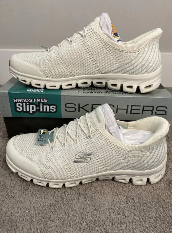 New Skechers Glide Step Slip Ins