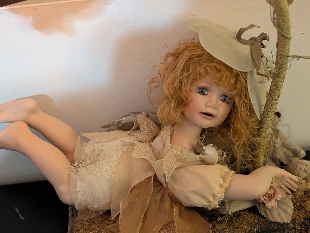 Duck House Heirloom Porcelain Fairy Doll collectab