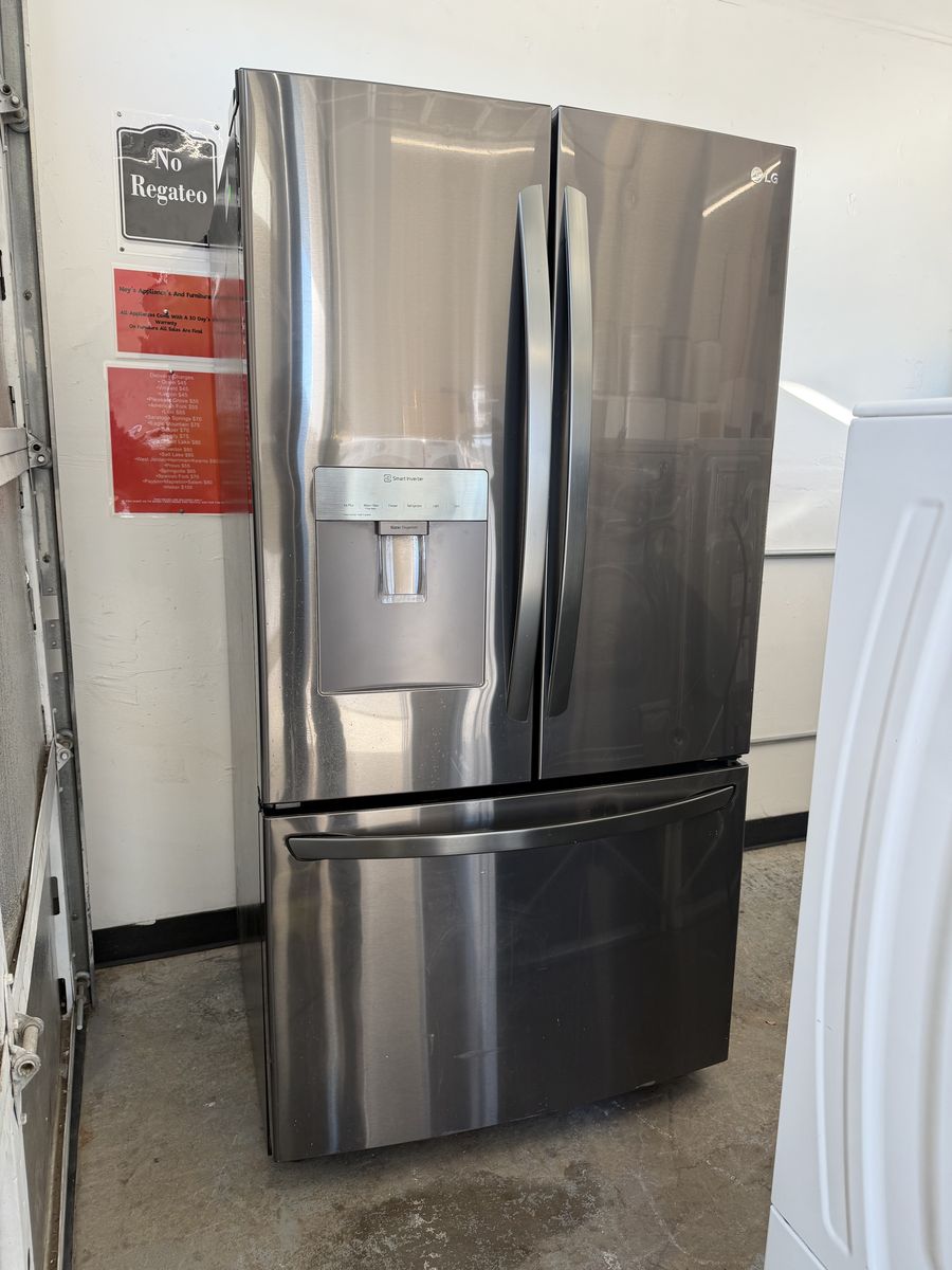 LG Black Stainless Steel Refrigerator/Refrigerator