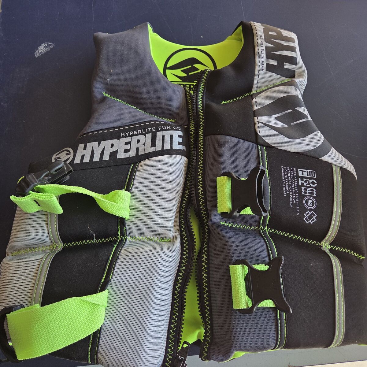 Hyperlite life jacket 50-90lbs
