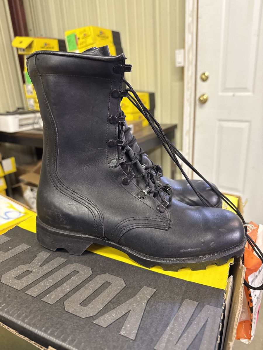 Mens Black Boots Size 6