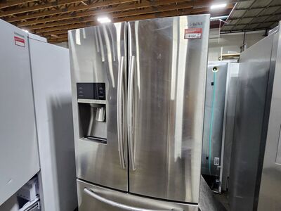 GREAT SAMSUNG STAINLESS STEEL FRENCHDOOR FRIDGE! W-WARRANTY