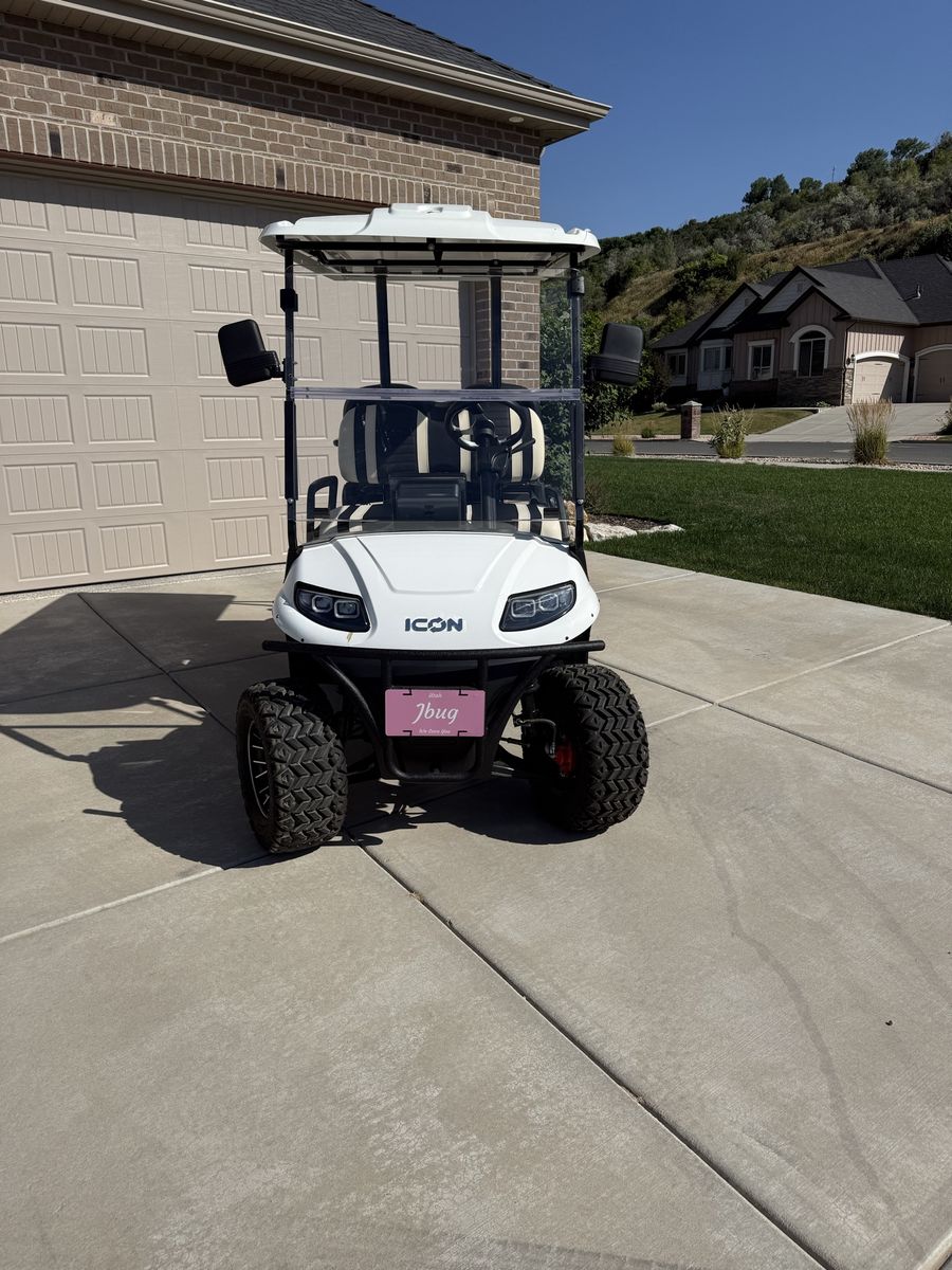 2024 Icon i40L Golf Cart