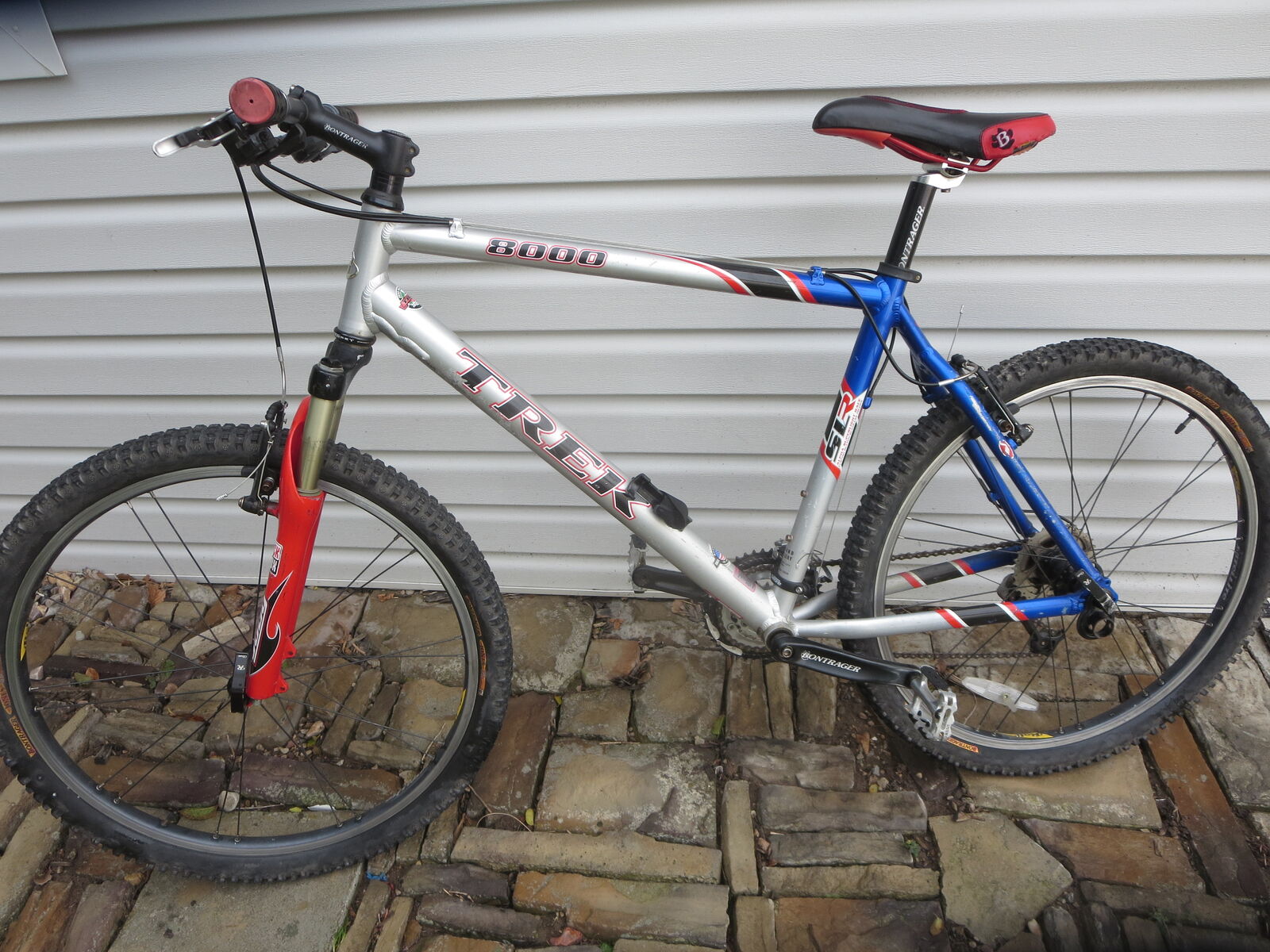 Trek 8000 hard tail 19" Mt bike