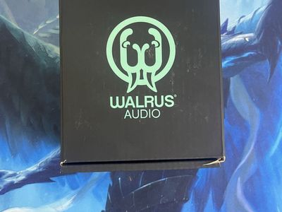 Walrus Audio Slö Multi-Texture Reverb Guitar Pedal with Box, Manual, and Pouch