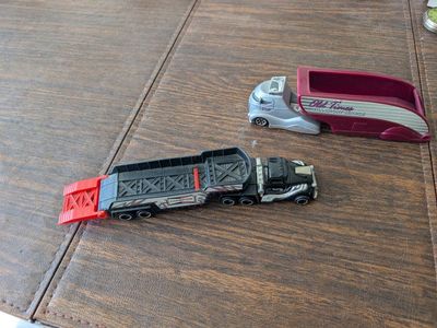2 1999 Hot Wheels car haulers