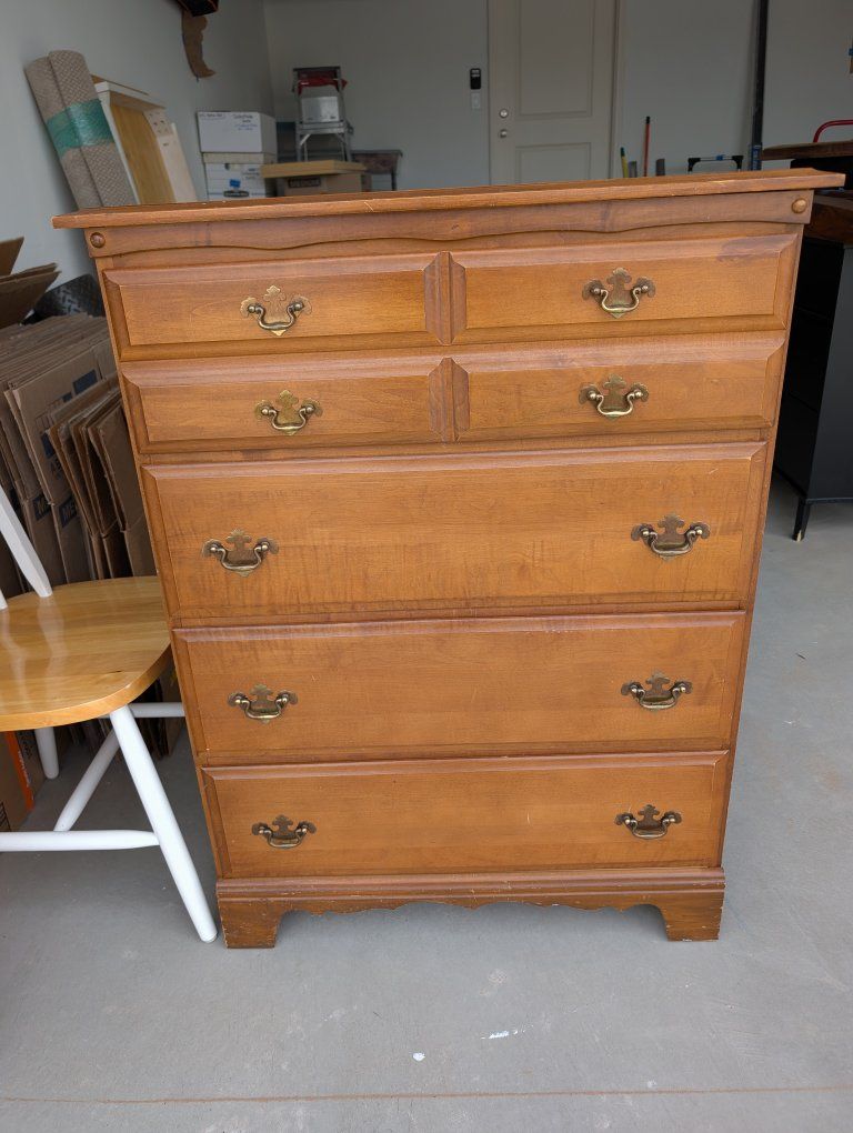 Vintage Solid Wood 4-Drawer Dresser Tall Chest of Drawers Honey Tone