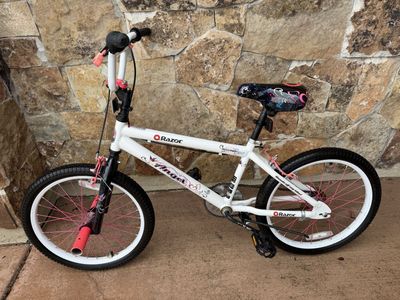 Razor Angel Freestyle BMX Bike
