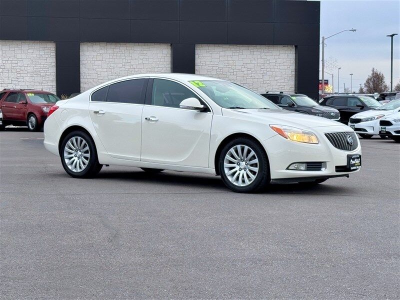 2012 Buick Regal Premium 1