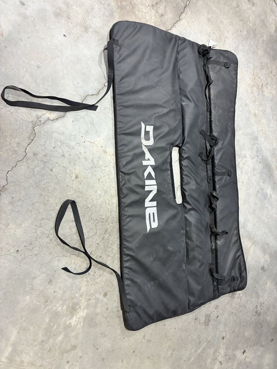 DAKINE Black Truck Tailgate Pad Bike Carrier - Full Size, Padded Protection