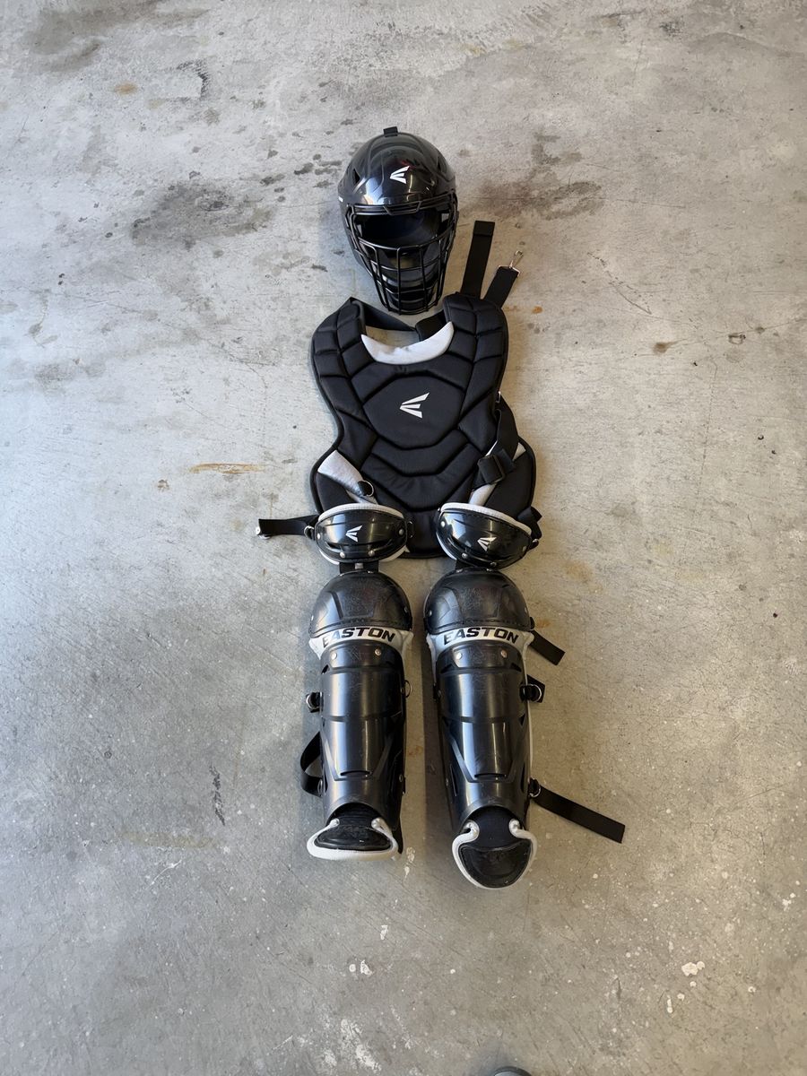 Easton Youth Softball Catchers Gear