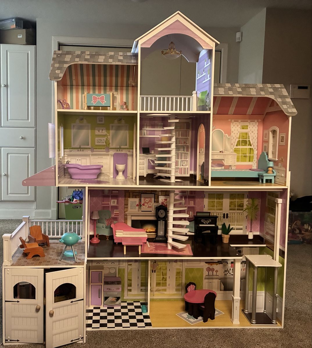 Doll house w/ furniture