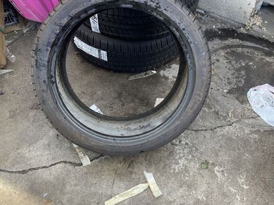 255/40/20 NEW MICHELIN TIRE
