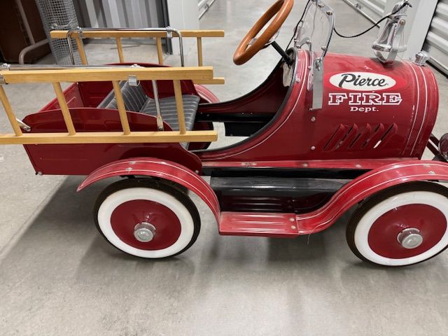 Peddle Fire truck with Pierce Emblem