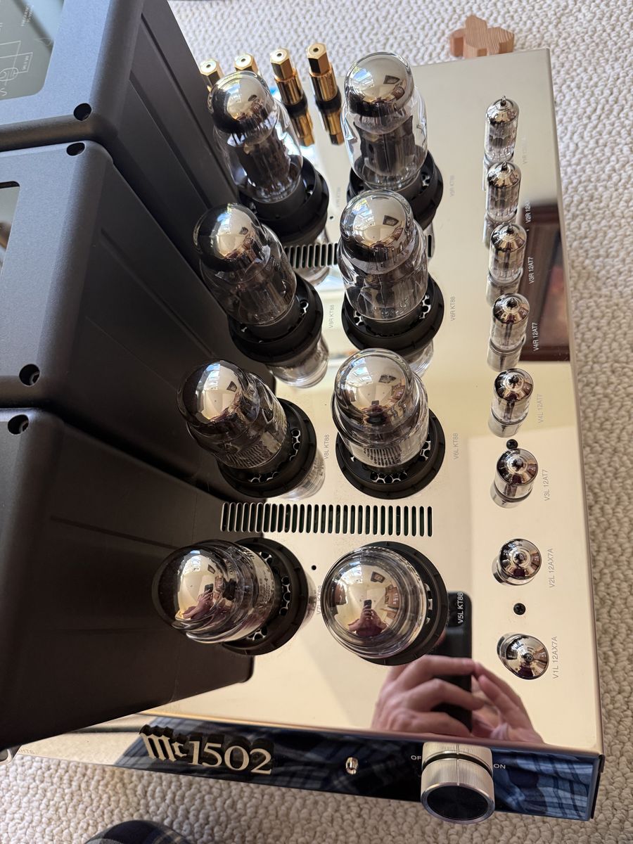 McIntosh MC1502 Tube Amplifier - Dealer Demo - Mint