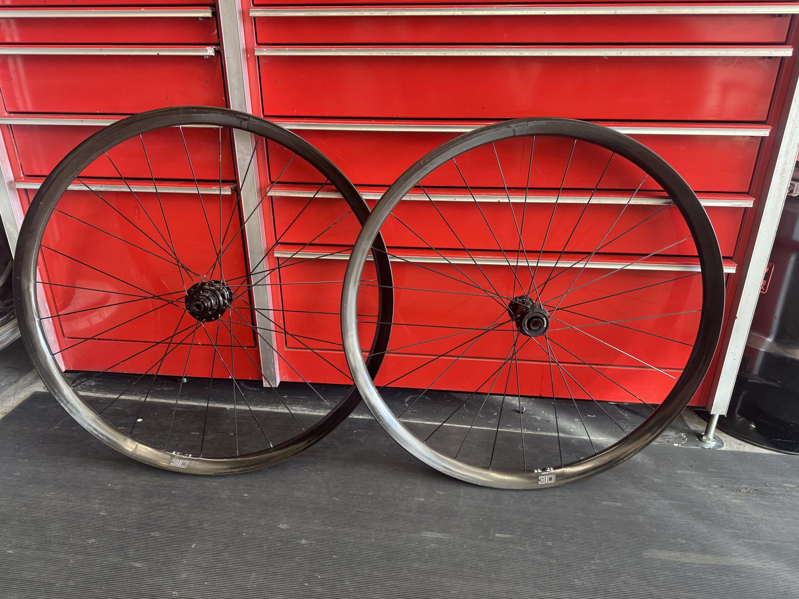 29 Inch ENVE M630 / INDUSTRY 9 Hydra Wheelset.