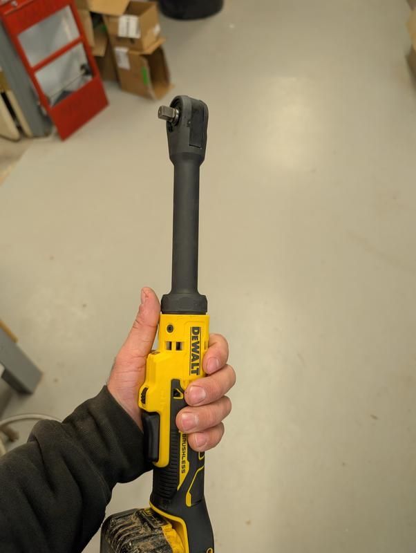 Dewalt 20v atomic long reach ratchet new