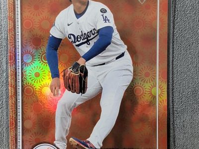 2026 Topps Series 2 Shohei Ohtani #500 Holiday Variation Pitcher LA Dodgers Baseball Card