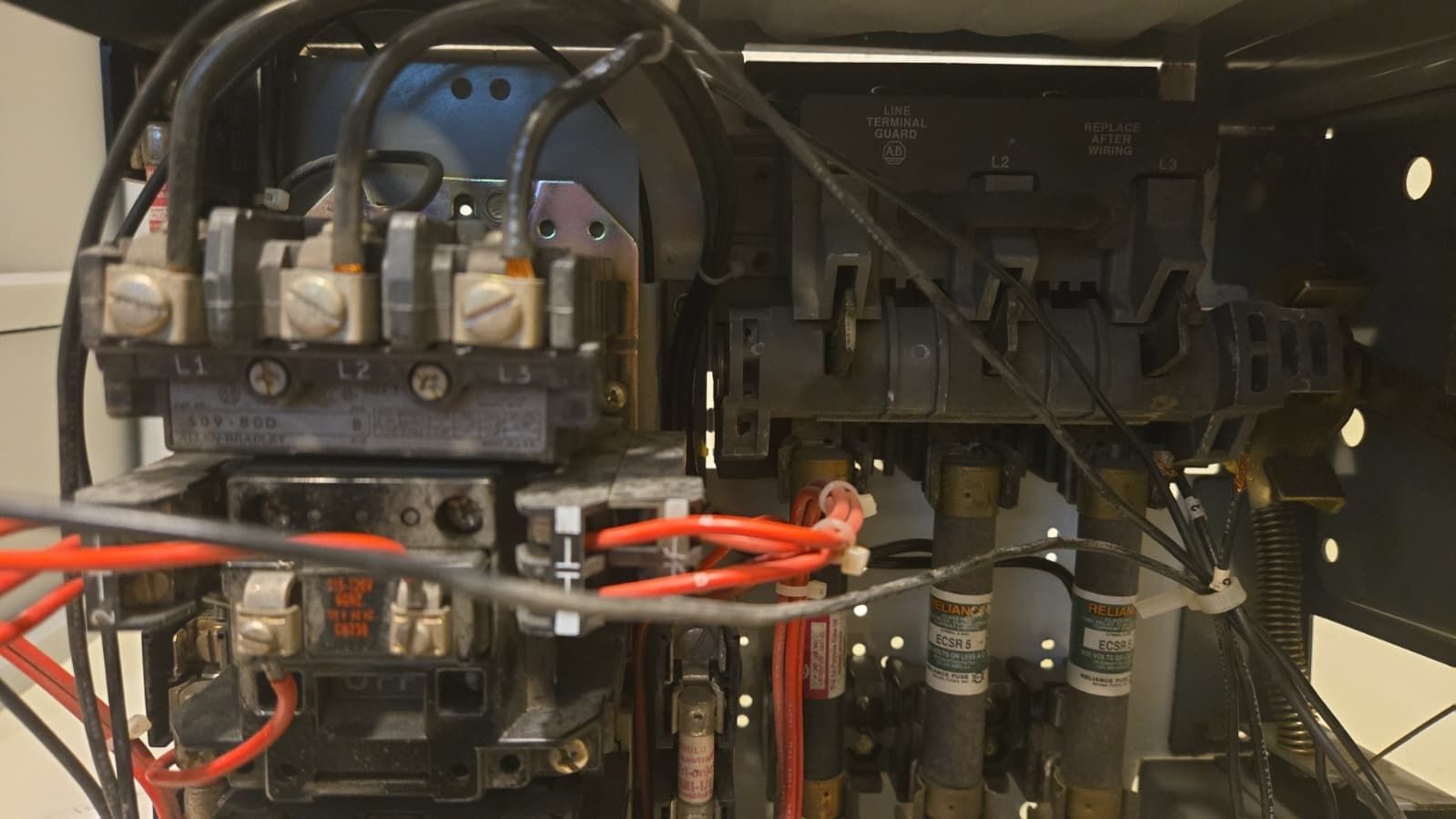 Main image 4