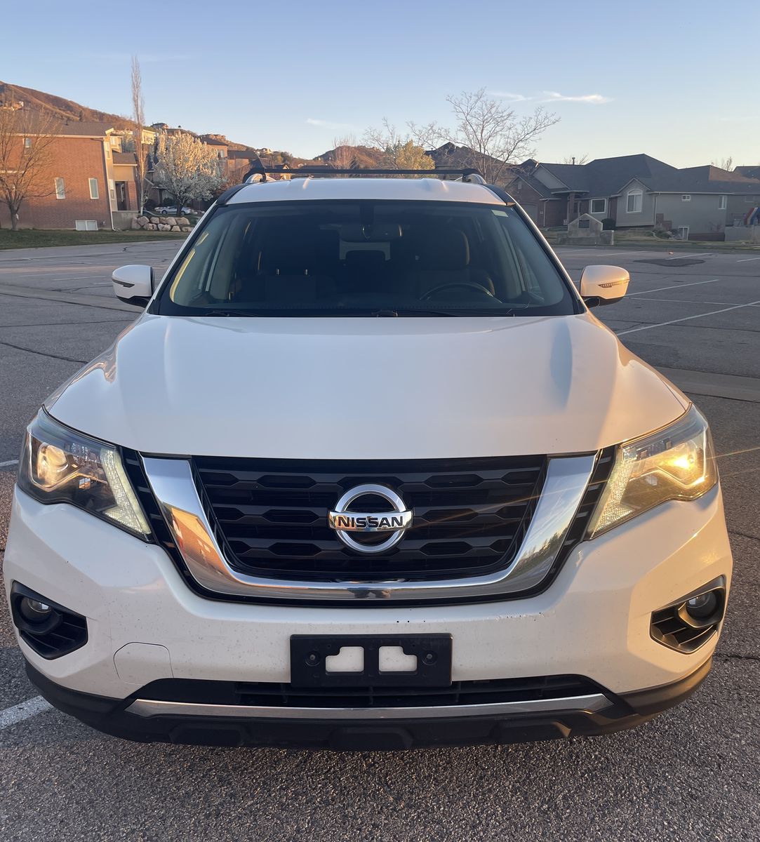 2018 Nissan Pathfinder SV