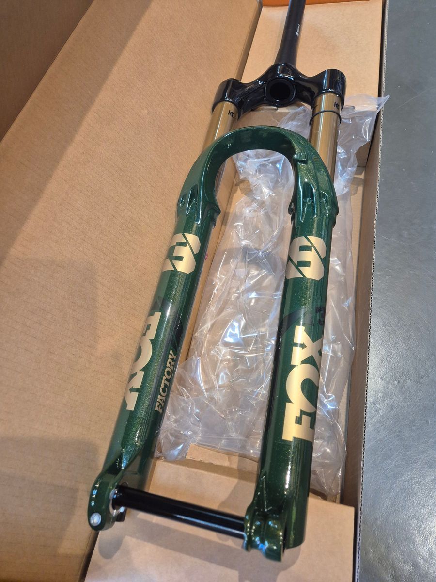Fox 38 Factory GRIP X2 29" 170 mm  Green